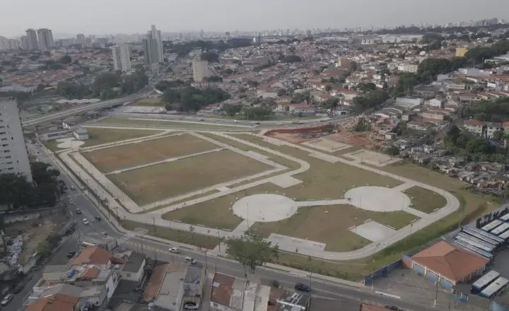 Área de Lazer Água Espraiada 
