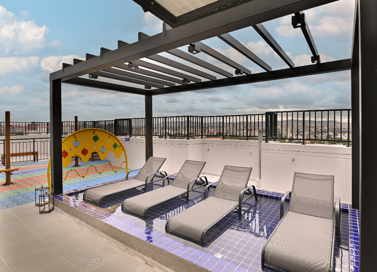 DeckLounge