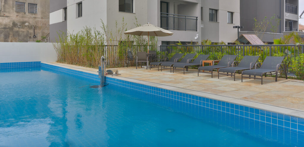 PISCINA1