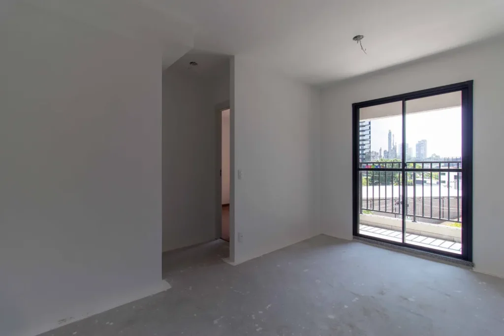 Sala de apartamento com esquadria instalada