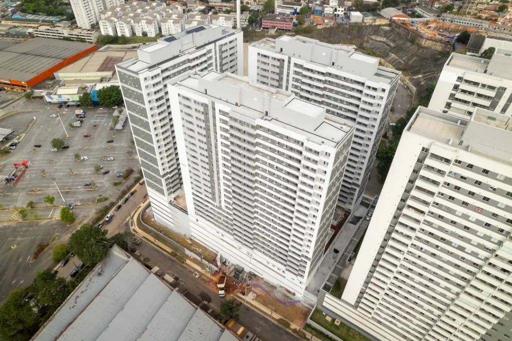 Vista aérea das torres com o entorno