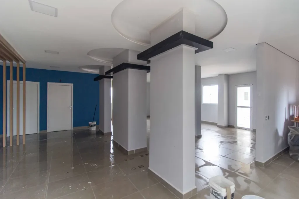 Interior em fase de acabamento