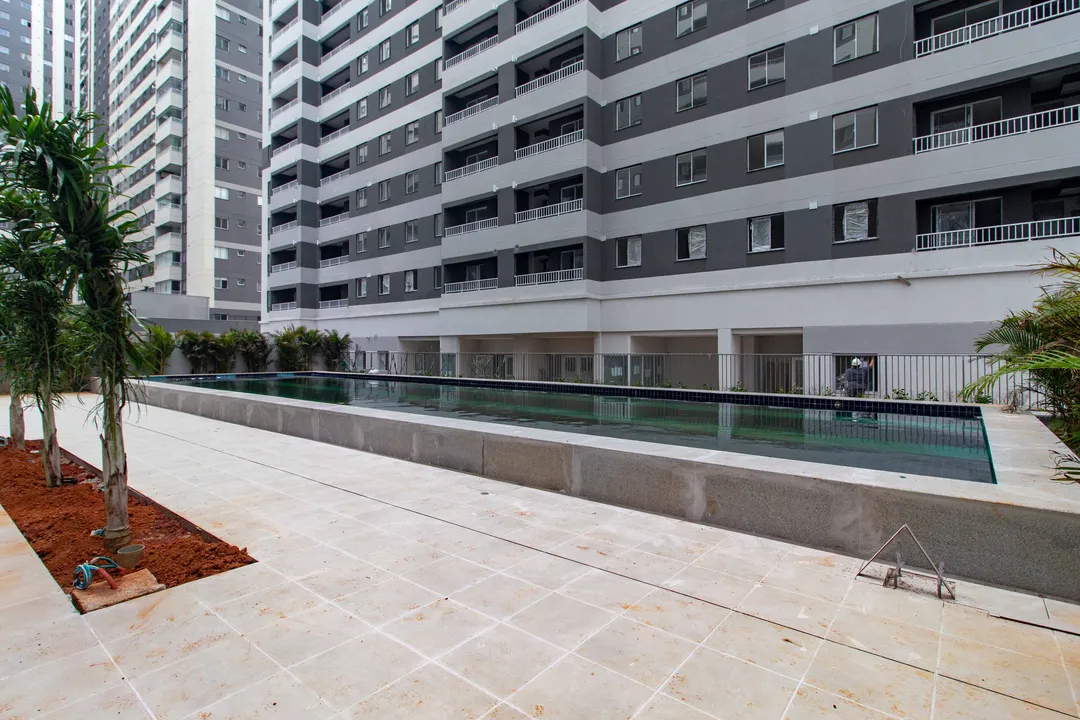 Piscina em fase de finalização