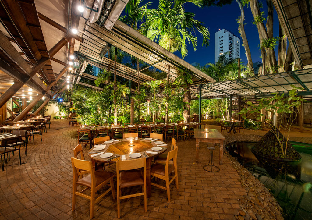 Praça São Lourenço  em Vila Olimpia SP