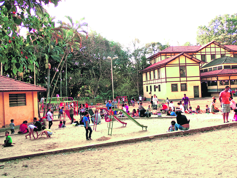 Crianças brincando no Parque da Água Branca