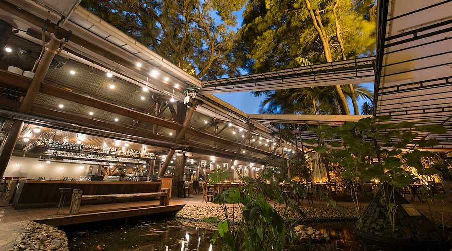 Praça São Lourenço restaurante na Vila Olimpia