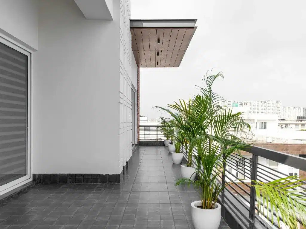 Uma sacada de apartamento pode ser de vários estilos, mas o que importa é ser um ambiente de conforto